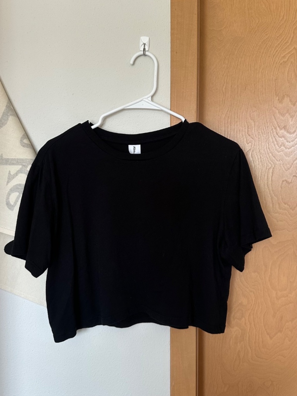 Abound Cropped Oversized Black Tee